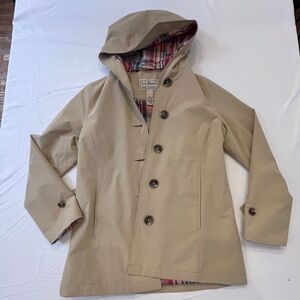 LL Bean Tan Hooded Rain Jacket